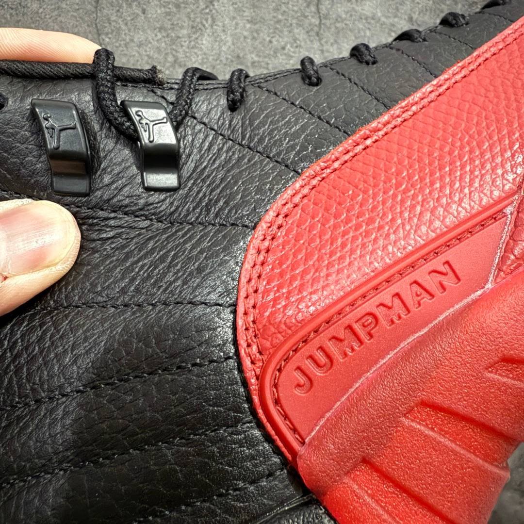 Air Jordan 12 - Image 4