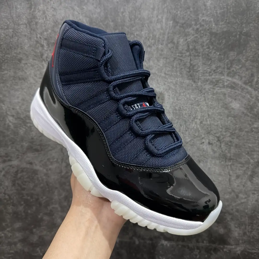 Air Jordan 11 - Image 9