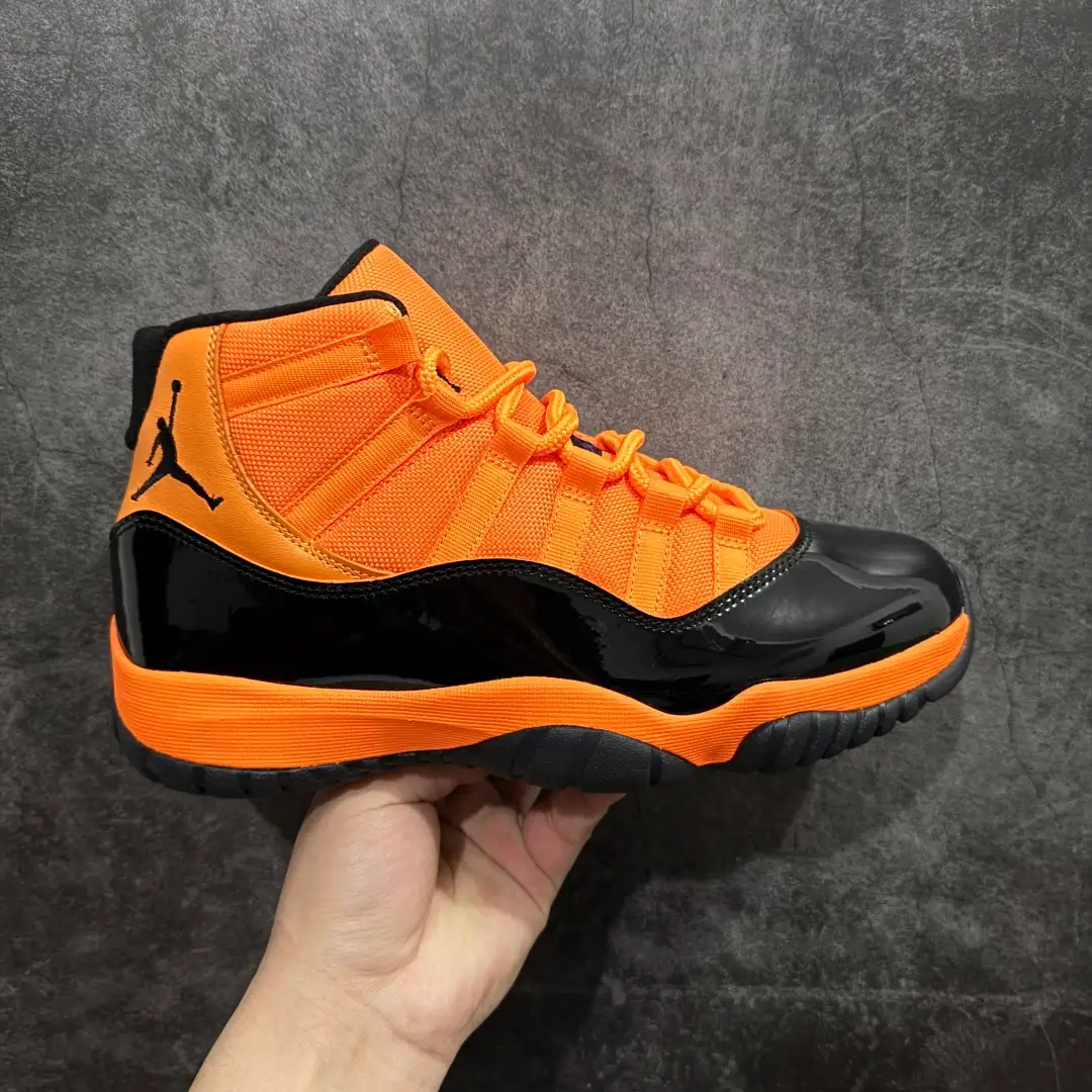 Air Jordan 11 - Image 1