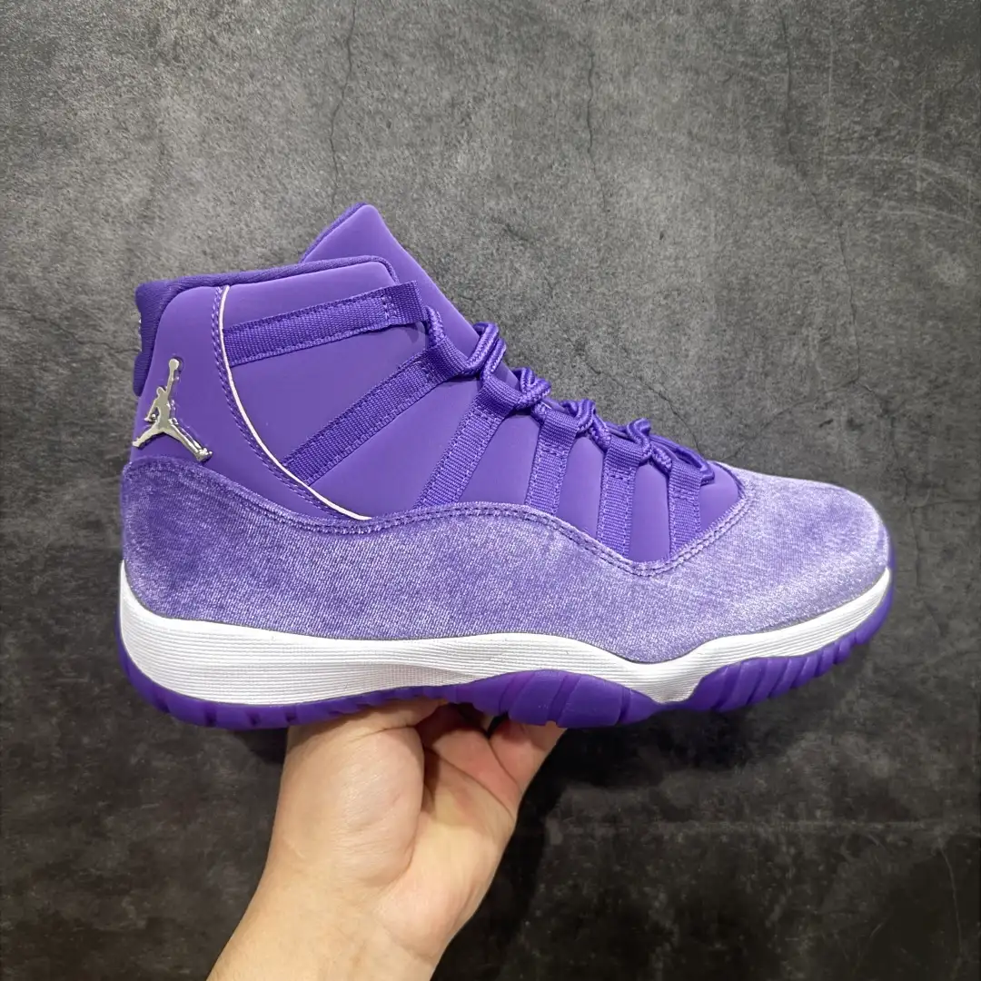 Air Jordan 11 - Image 1