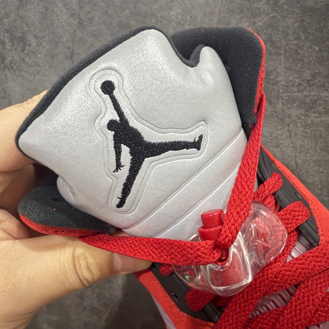 Air Jordan 5 - Image 2