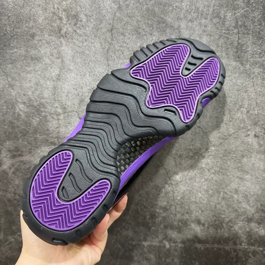 Air Jordan 11 - Image 5