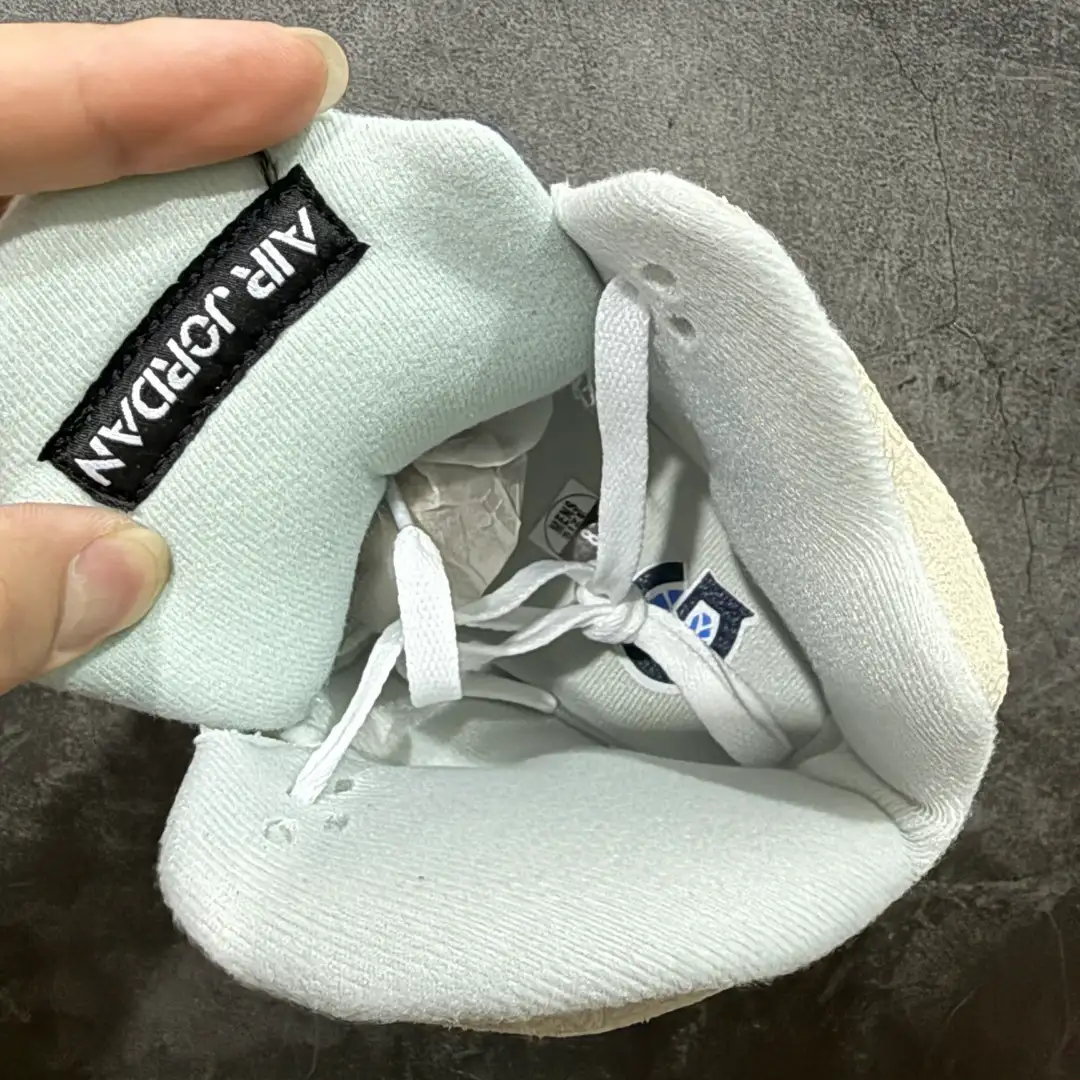 Air Jordan 5 - Image 3