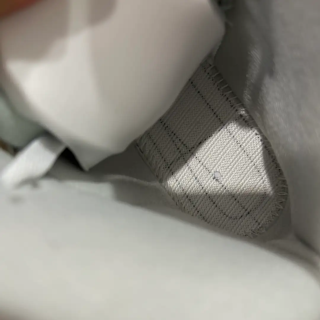 Air Jordan 5 - Image 8