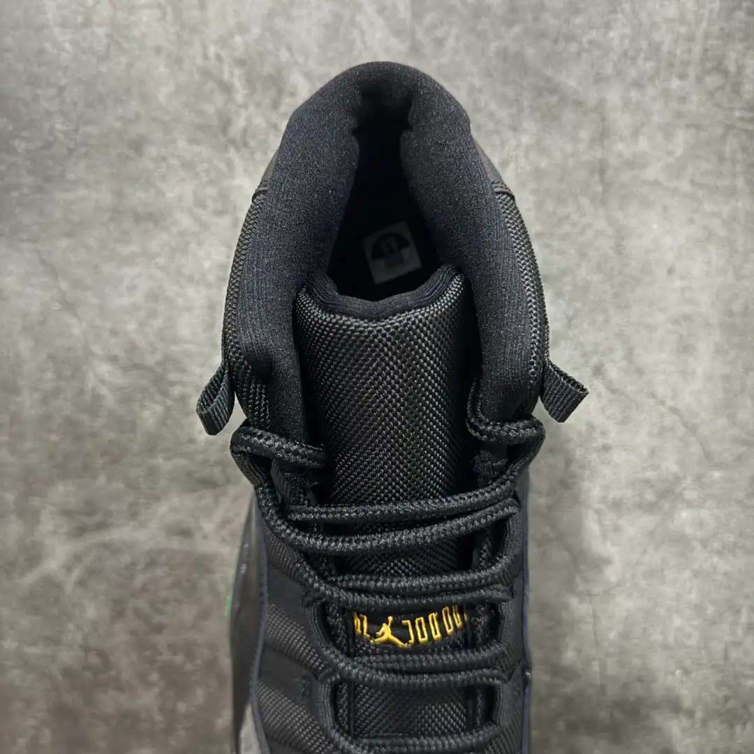 Air Jordan 11 - Image 7