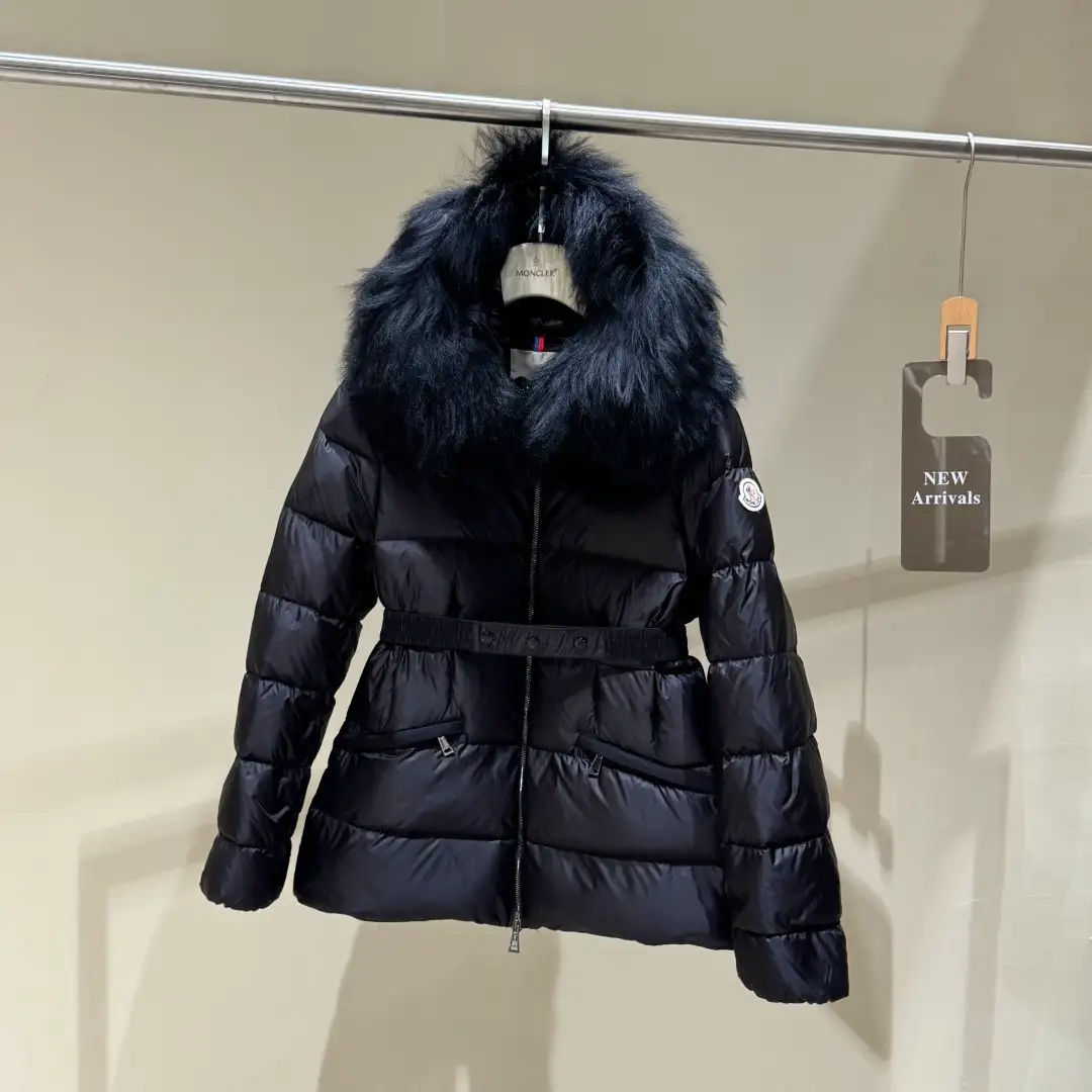Moncler Short Goose down jacket for Women - Image 7
