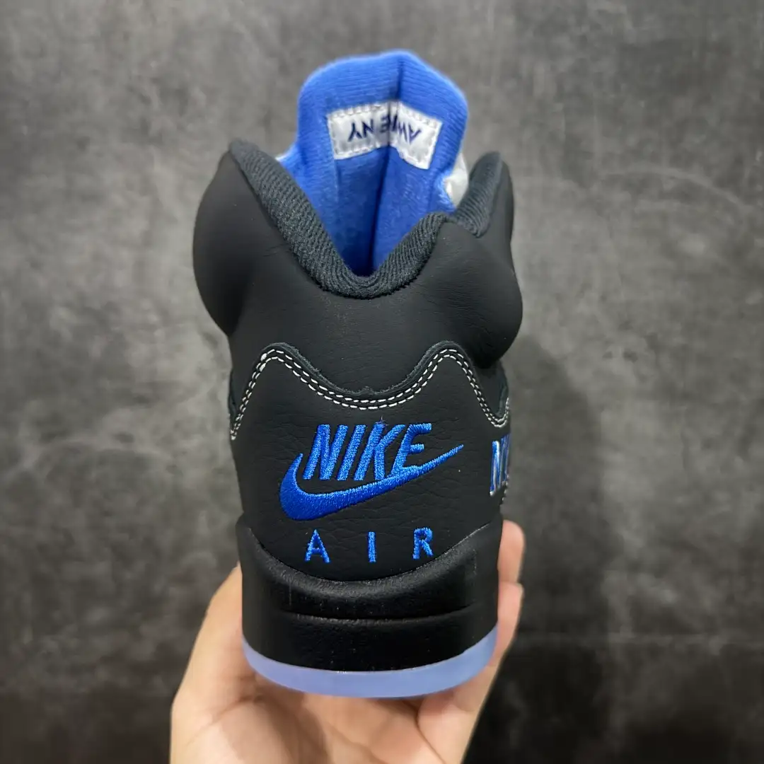 Air Jordan 5 - Image 3