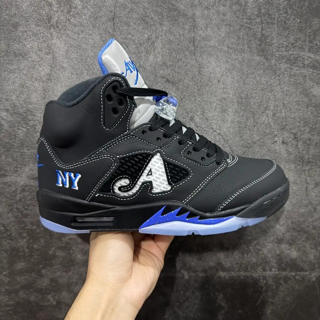 Air Jordan 5 - Image 1