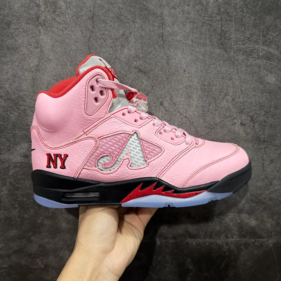 Air Jordan 5 - Image 1
