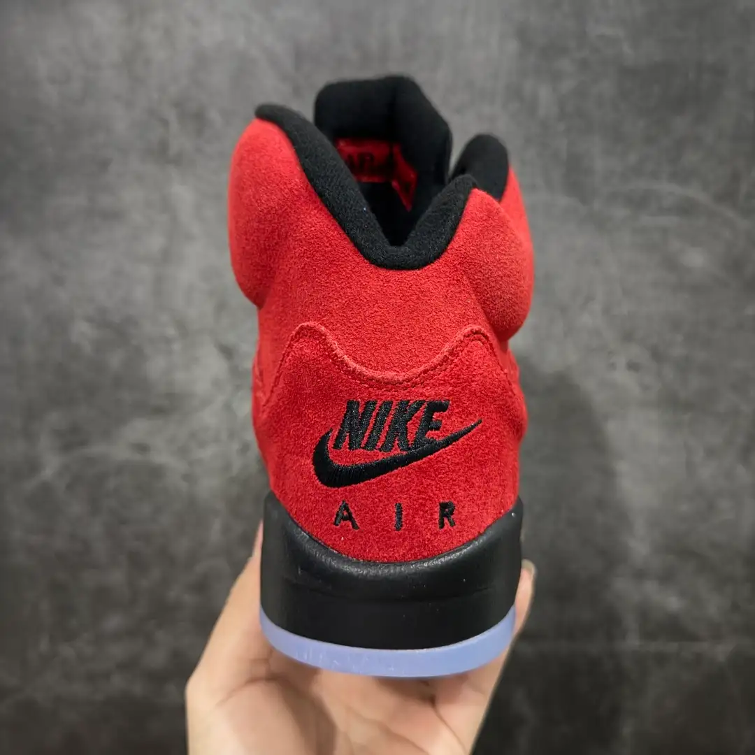 Air Jordan 5 - Image 2