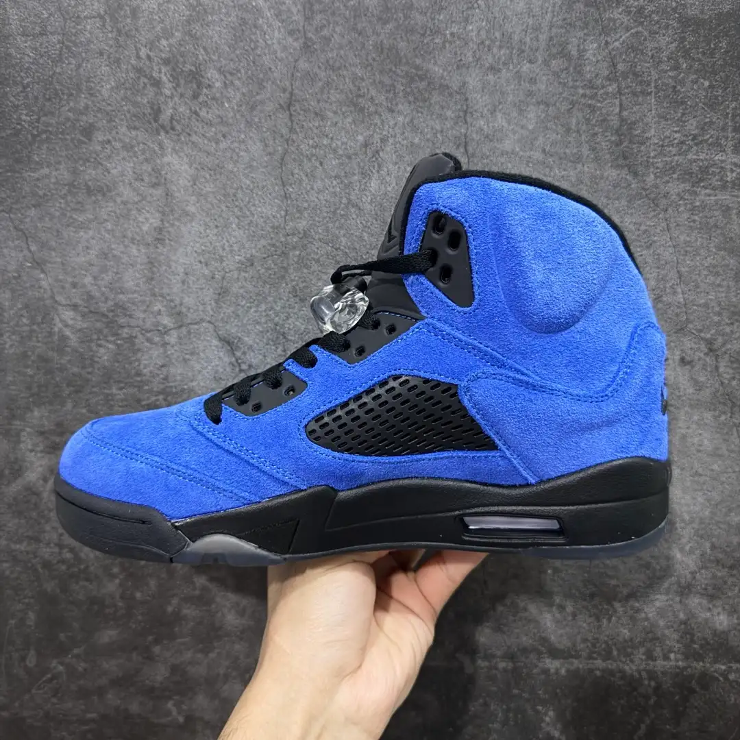 Air Jordan 5 - Image 4