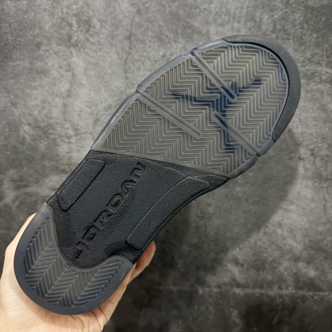 Air Jordan 5 - Image 9