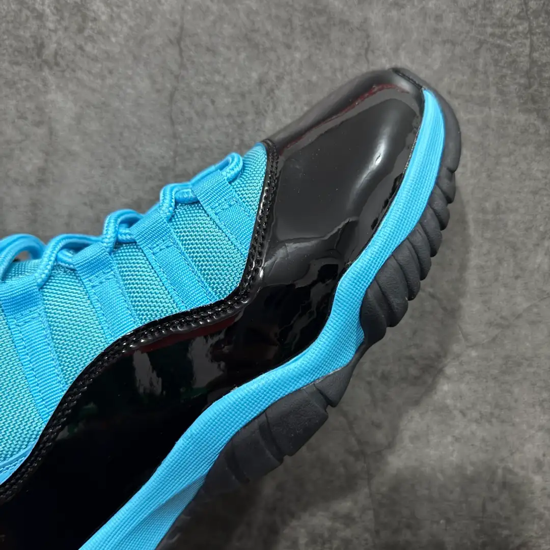Air Jordan 11 - Image 7