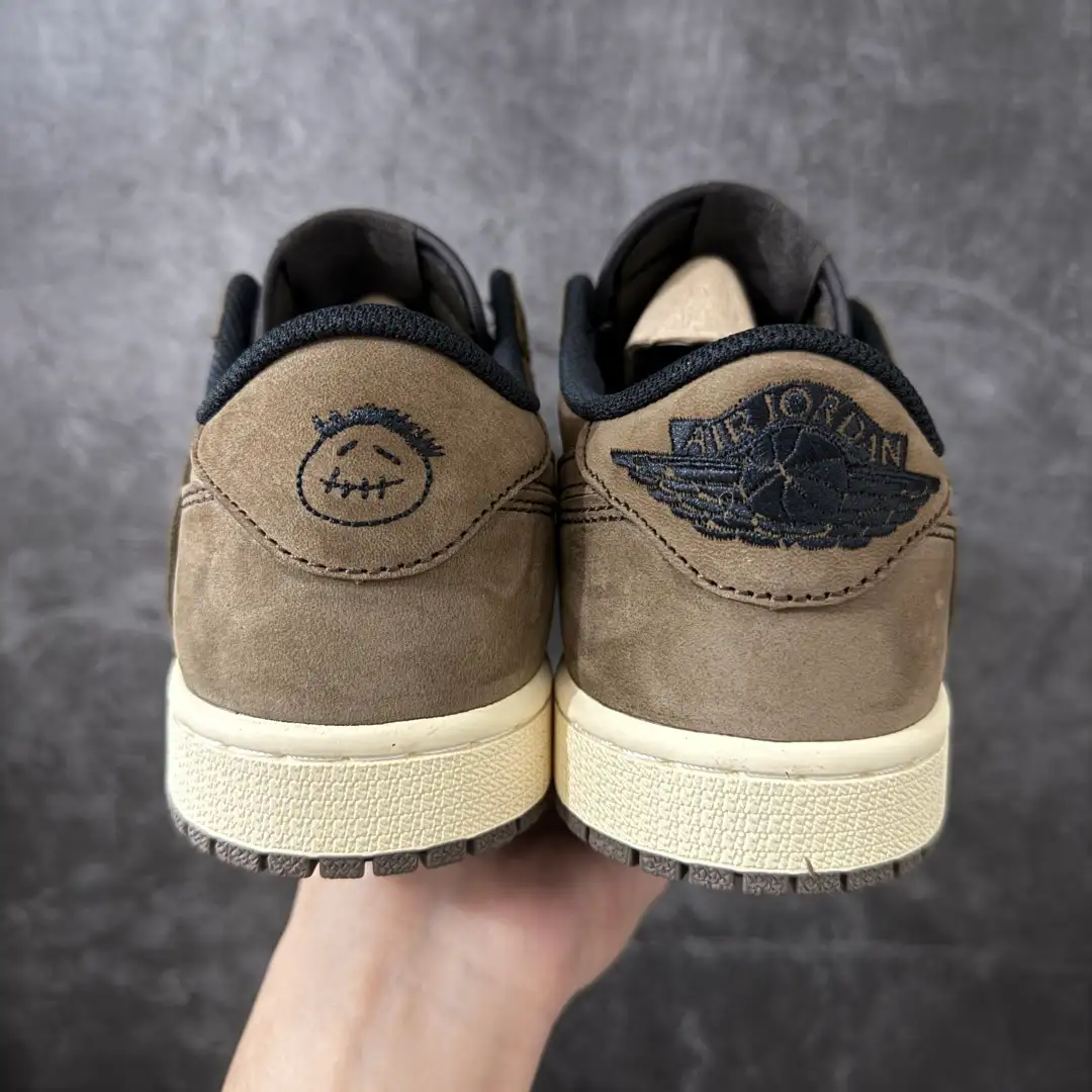 Air Jordan 1 Low - Image 3