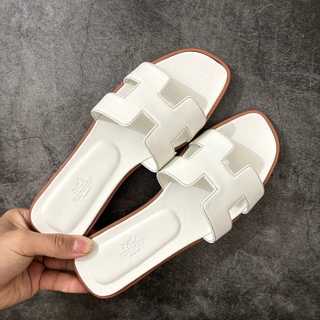 Hermès Oasis Sandals - Image 1
