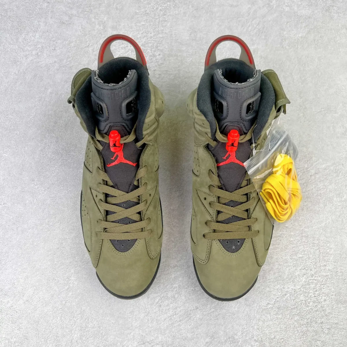 Air Jordan 6 - Image 4