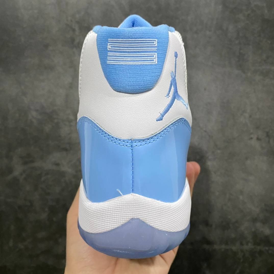 Air Jordan 11 - Image 9