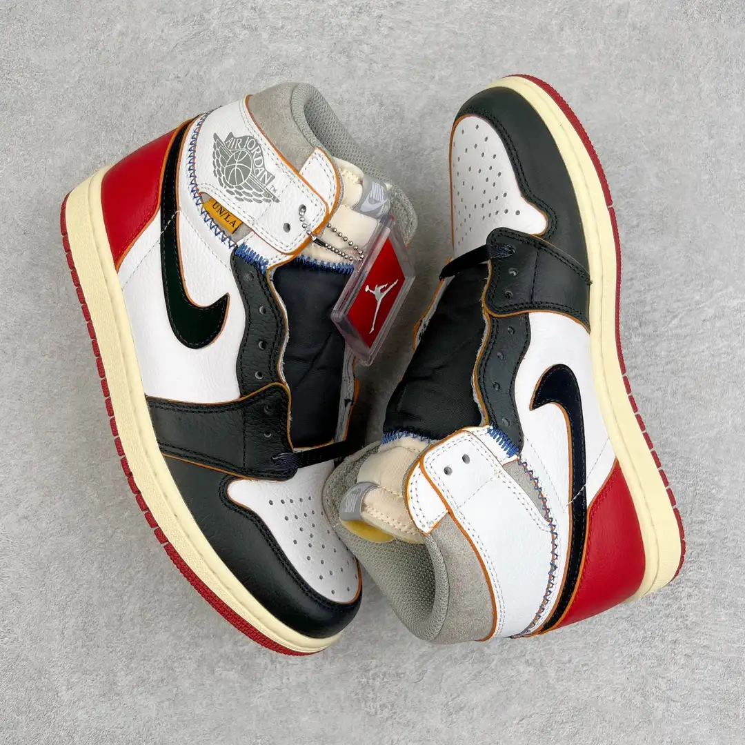Air Jordan 1 - Image 2