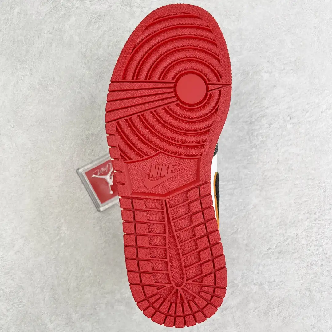 Air Jordan 1 - Image 8