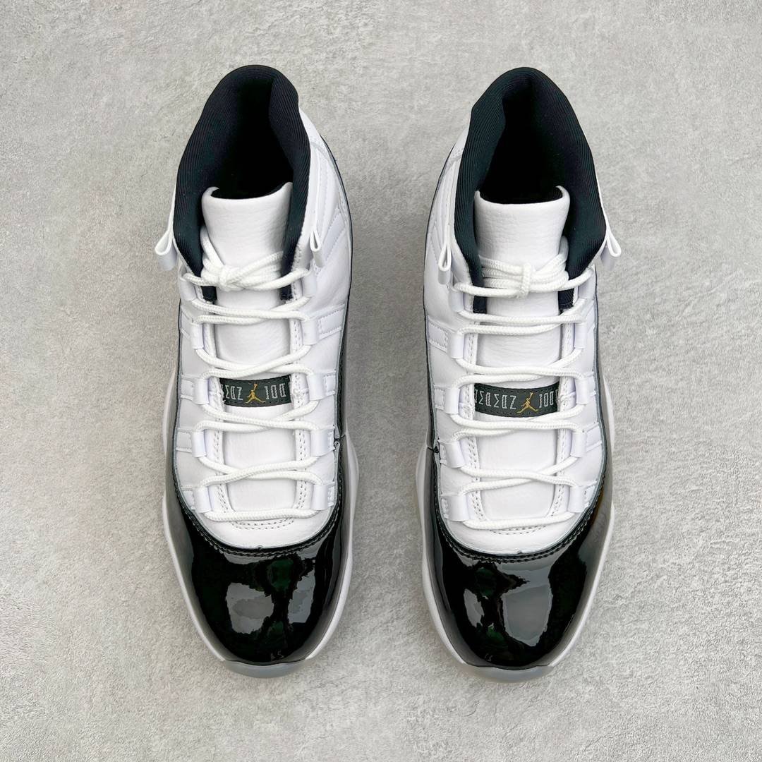 Air Jordan 11 - Image 3