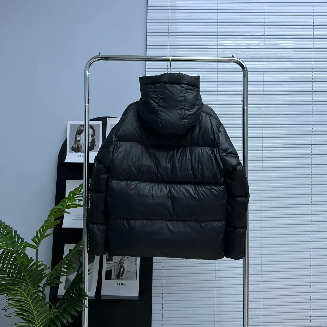 Canada Goose Crofton Puffer Down Jacket - Image 6