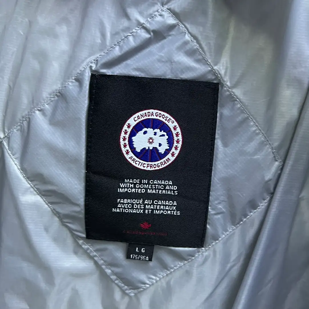 Canada Goose Crofton Puffer Down Jacket - Image 6