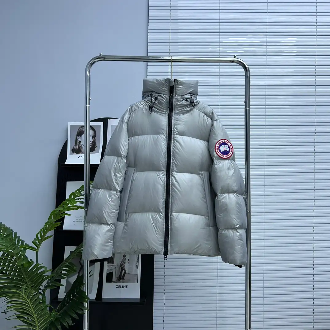 Canada Goose Crofton Puffer Down Jacket - Image 1