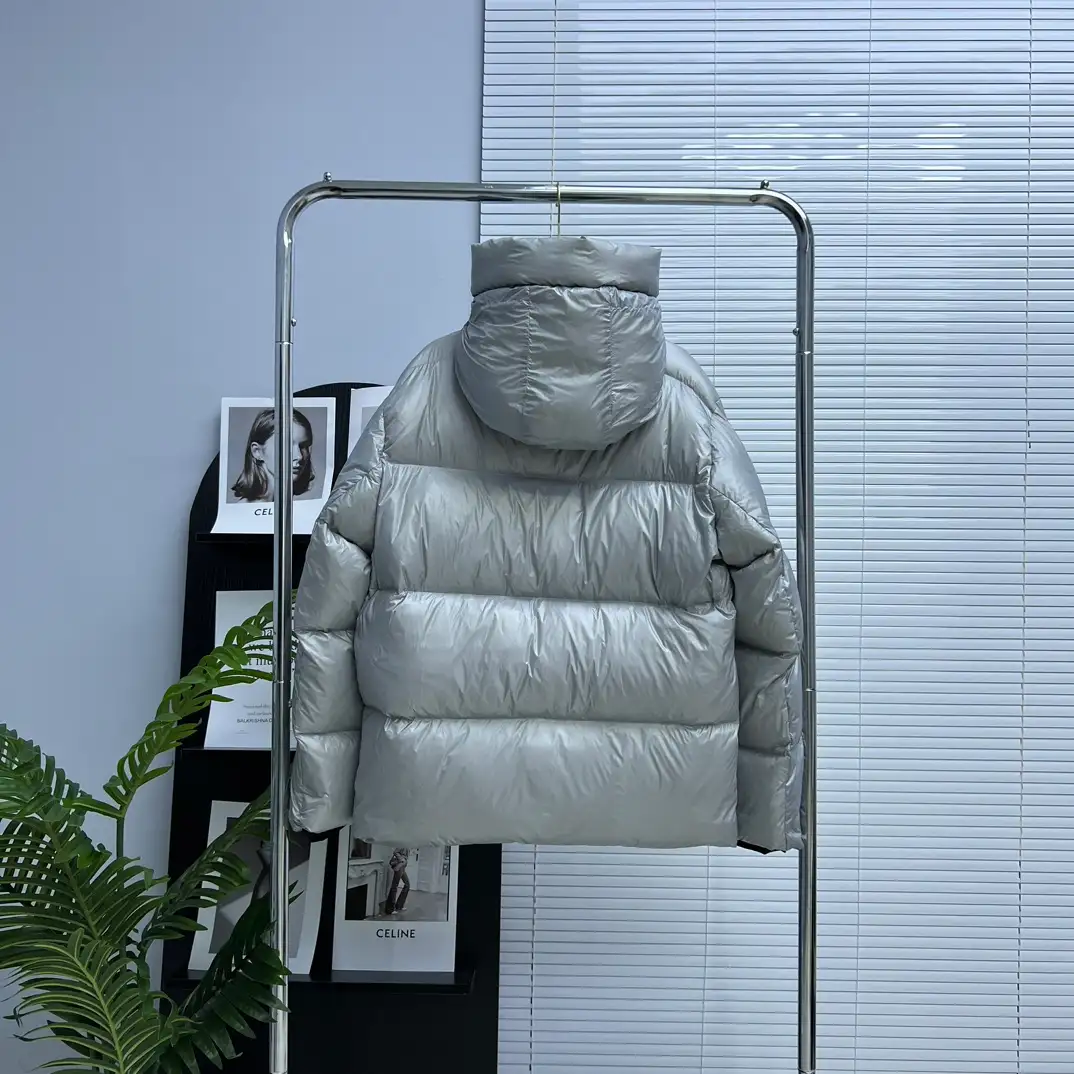 Canada Goose Crofton Puffer Down Jacket - Image 4