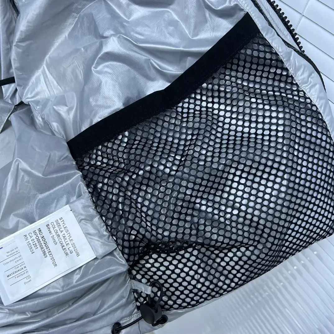 Canada Goose Crofton Puffer Down Jacket - Image 5