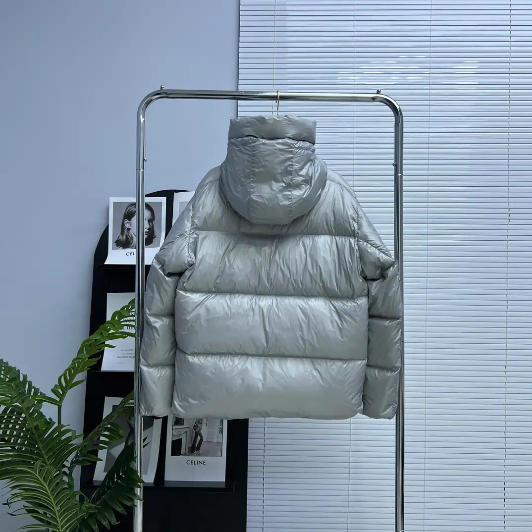 Canada Goose Crofton Puffer Down Jacket - Image 3