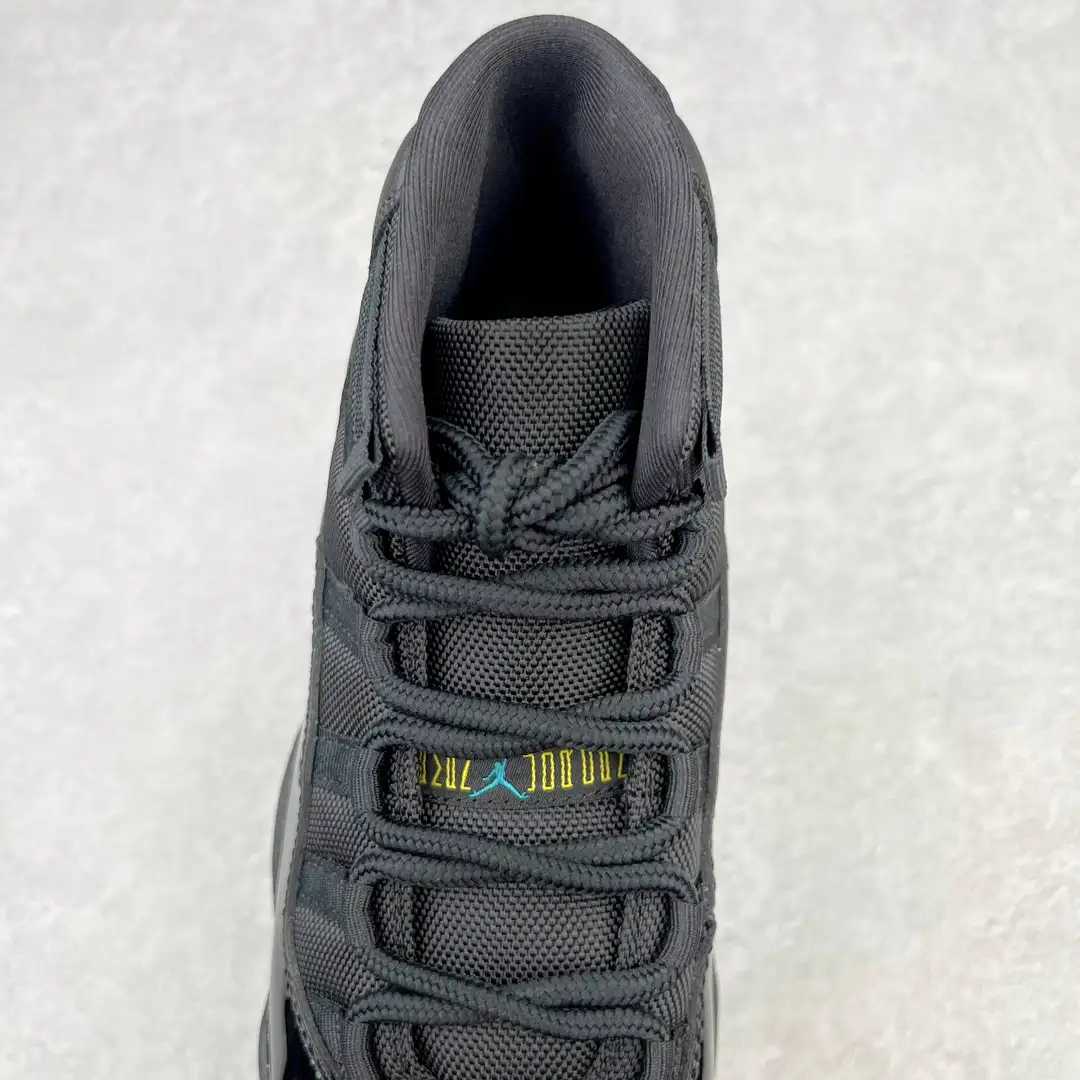 Air Jordan 11 - Image 5