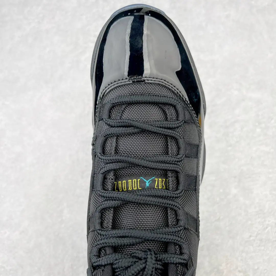 Air Jordan 11 - Image 8