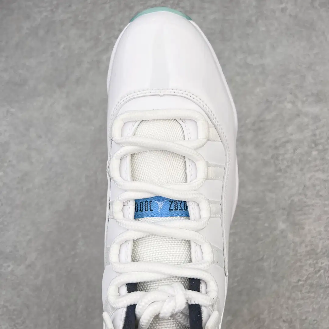 Air Jordan 11 - Image 6