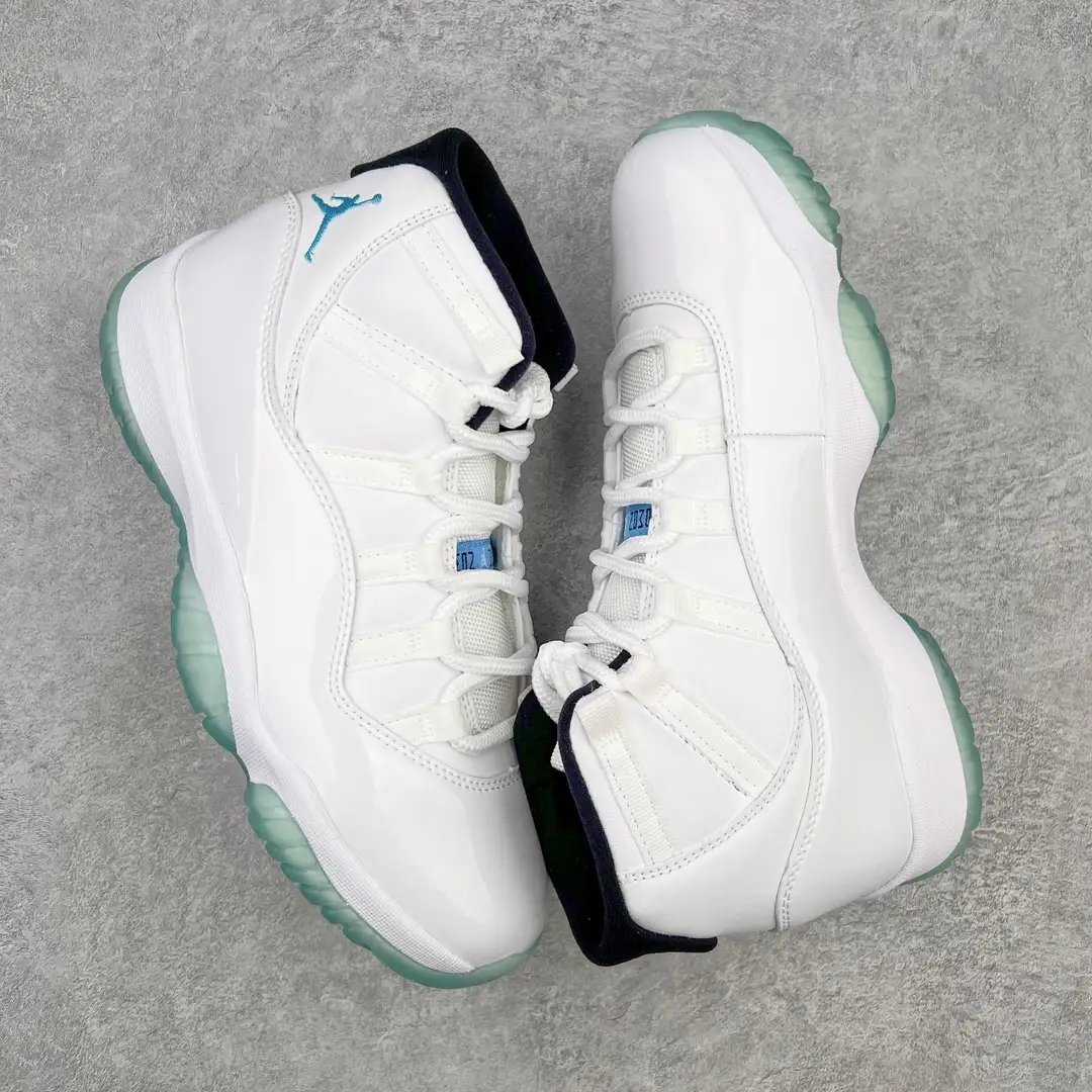 Air Jordan 11 - Image 7