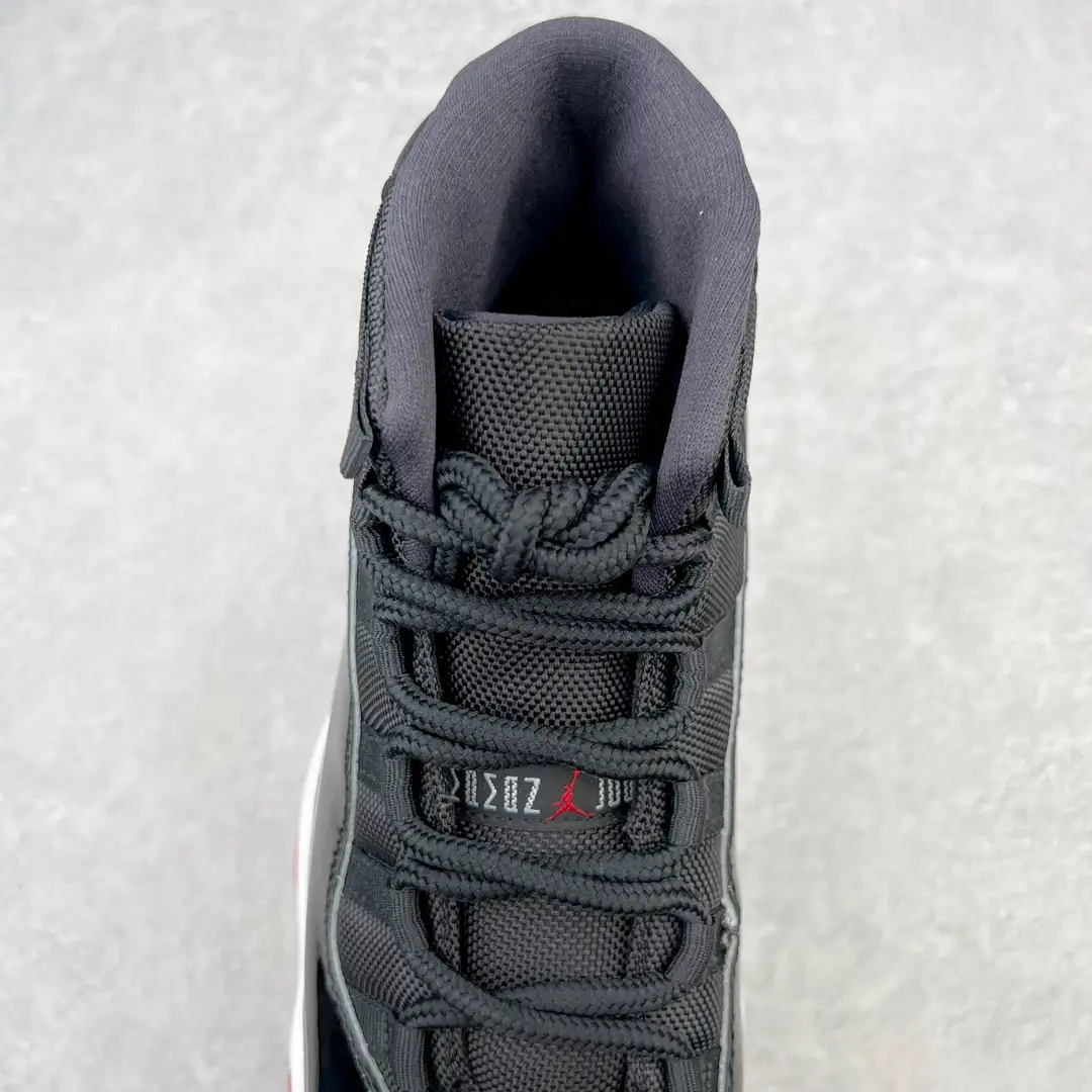Air Jordan 11 - Image 5