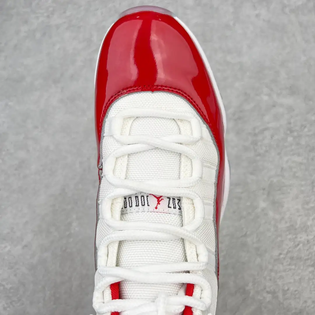 Air Jordan 11 - Image 9