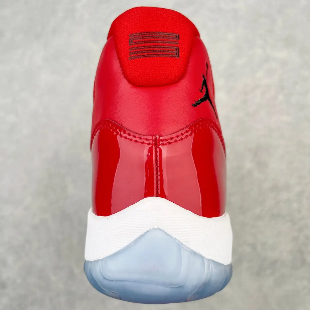 Air Jordan 11 - Image 9