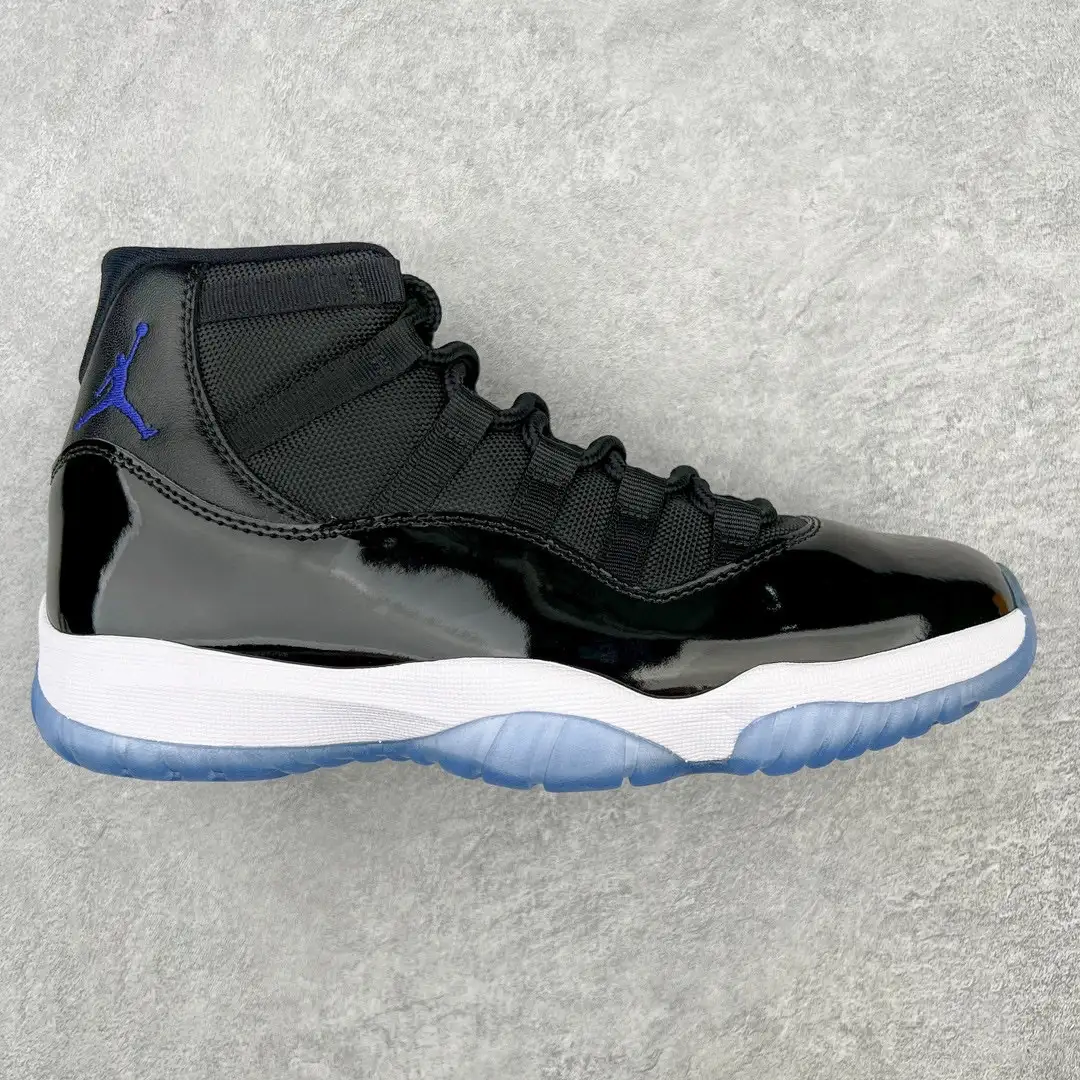 Air Jordan 11 - Image 1