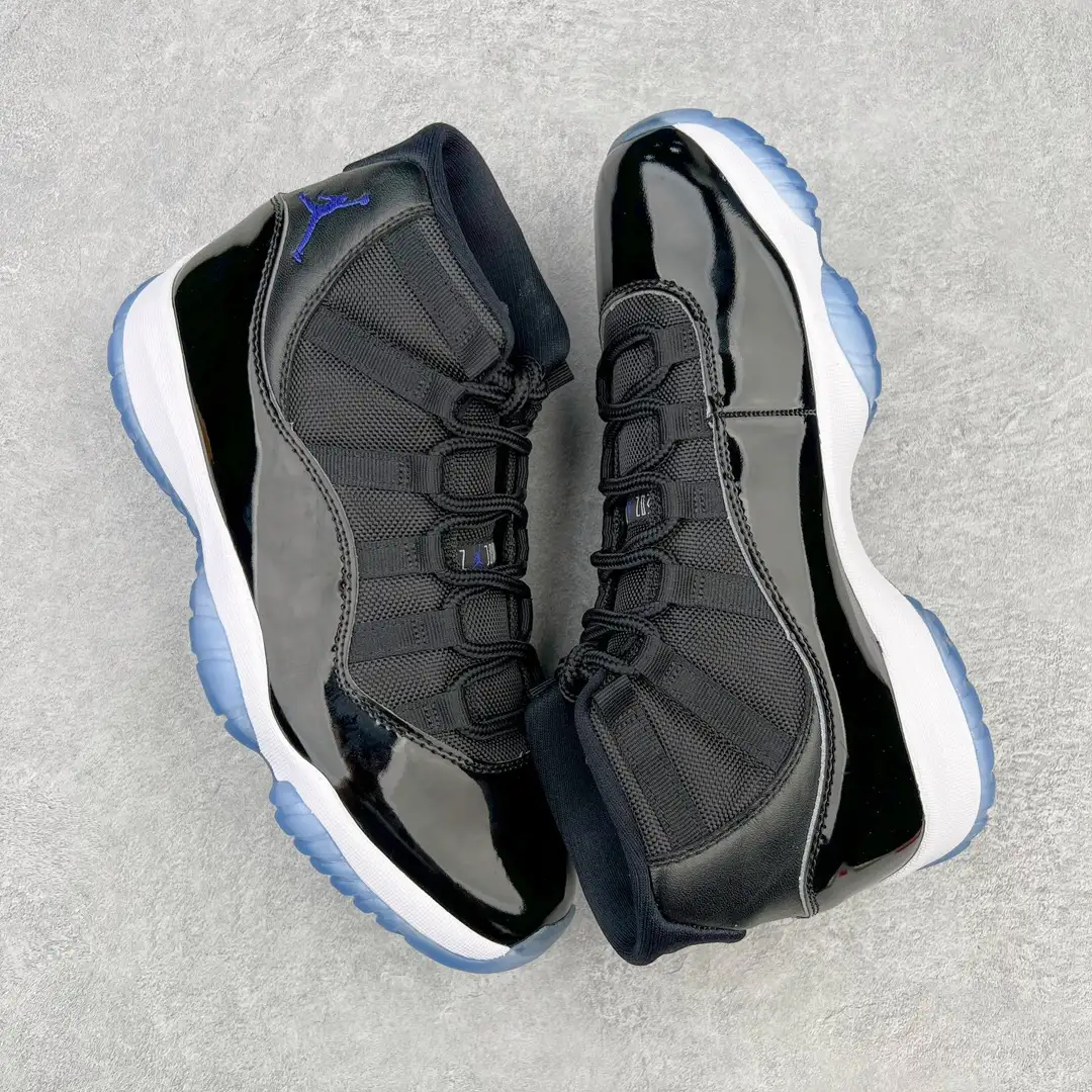 Air Jordan 11 - Image 7