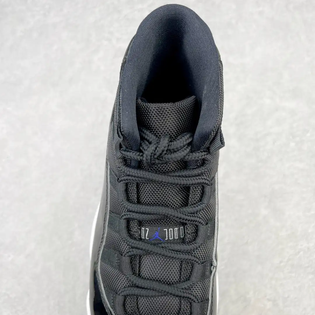 Air Jordan 11 - Image 8