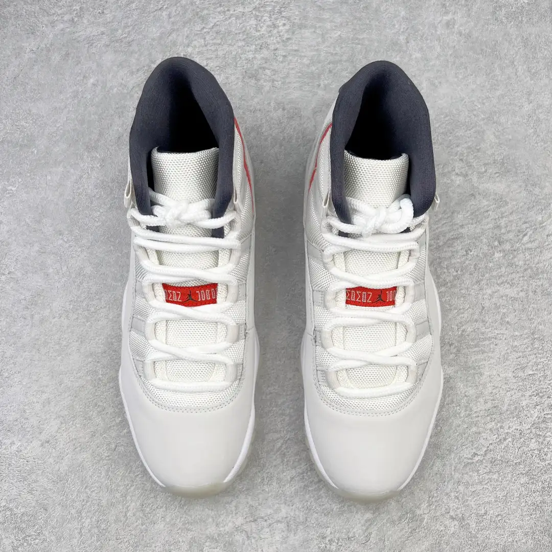 Air Jordan 11 - Image 3