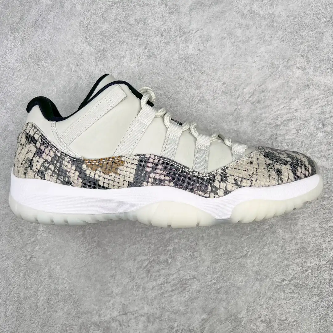 Air Jordan 11 - Image 1