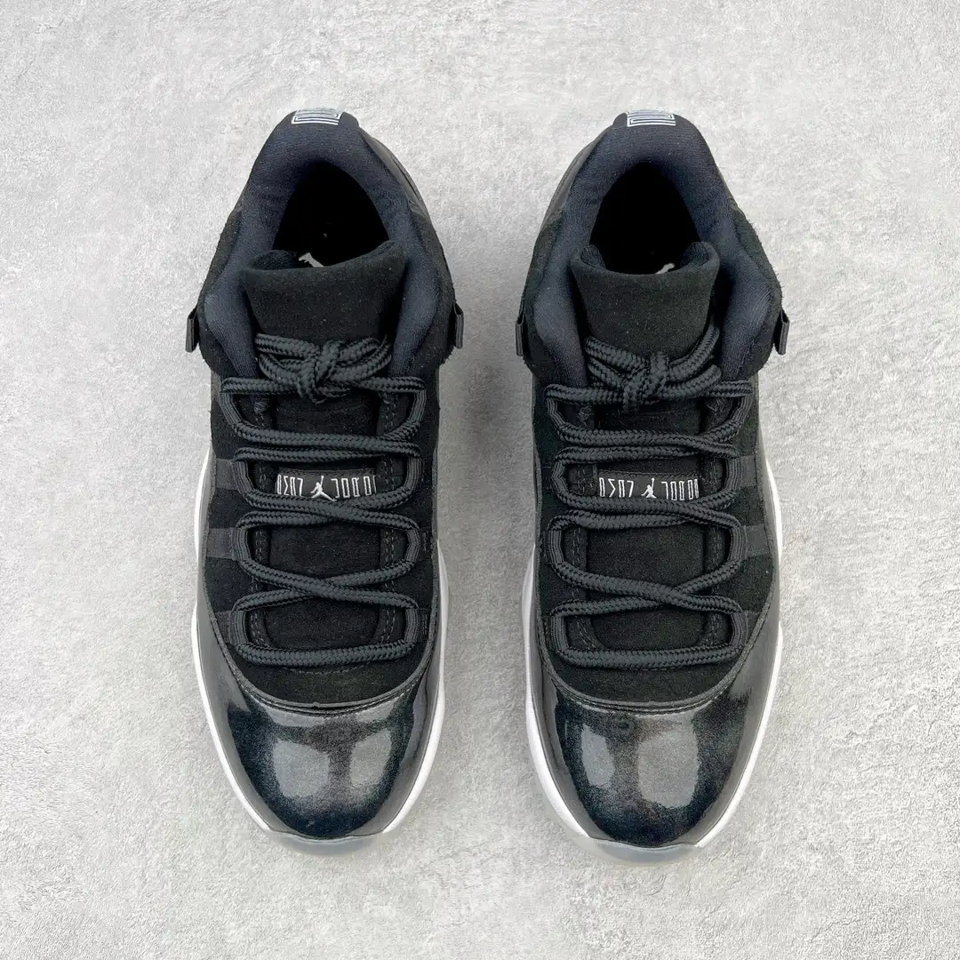 Air Jordan 11 - Image 8