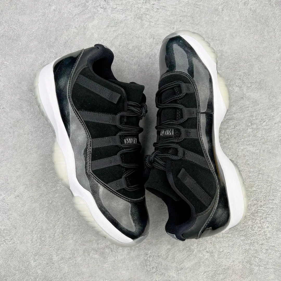 Air Jordan 11 - Image 9