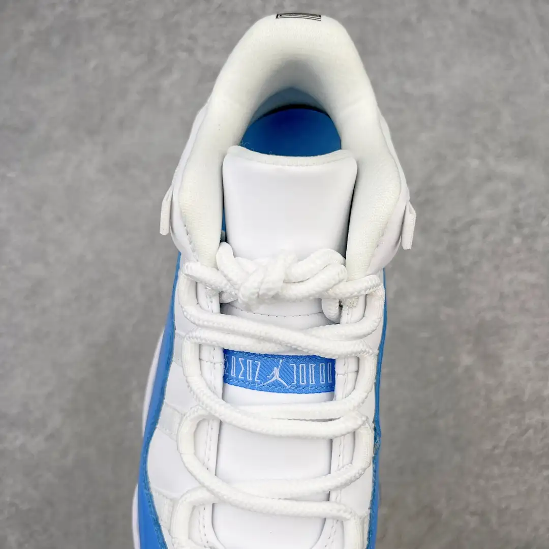 Air Jordan 11 - Image 2