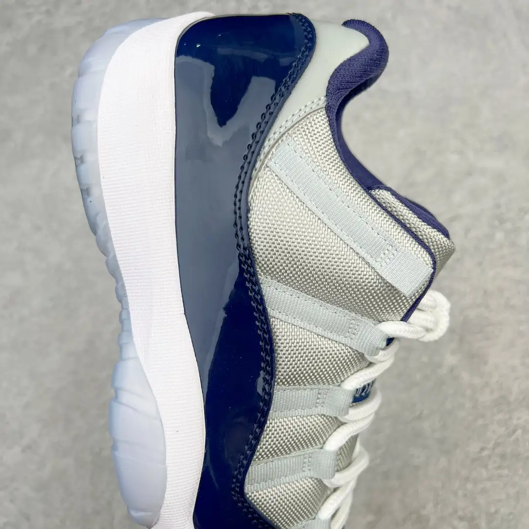 Air Jordan 11 - Image 5