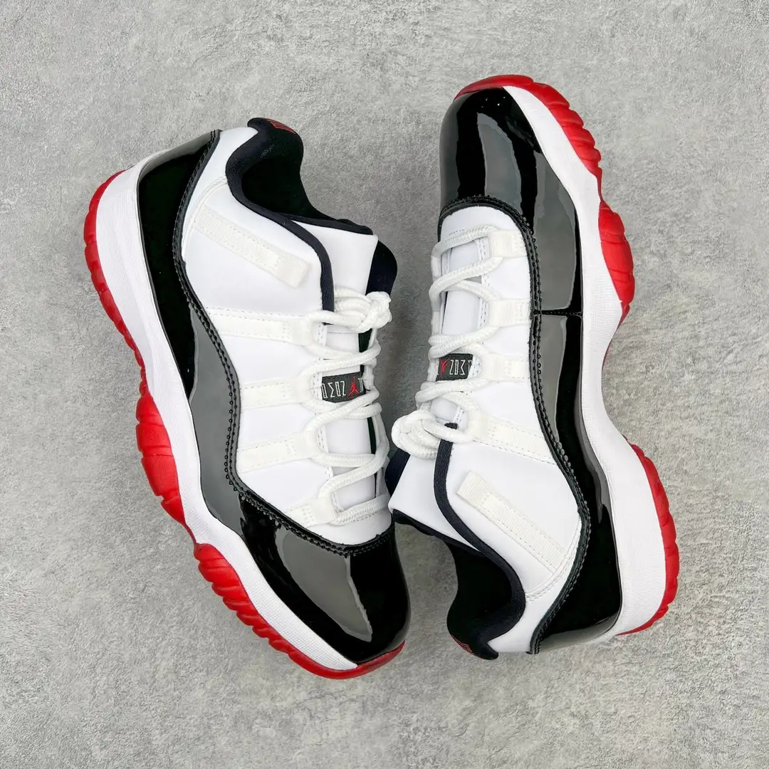 Air Jordan 11 - Image 2