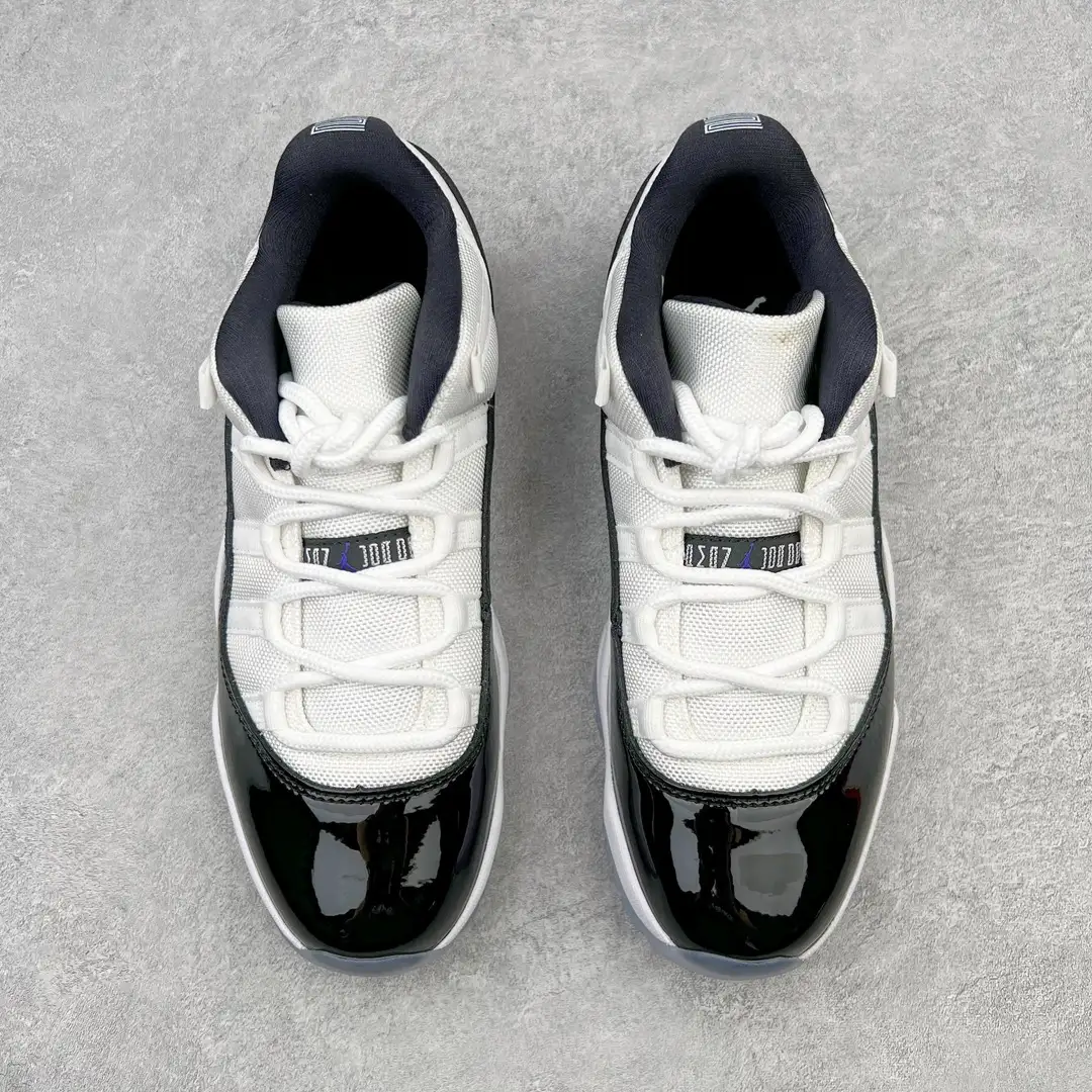 Air Jordan 11 - Image 5