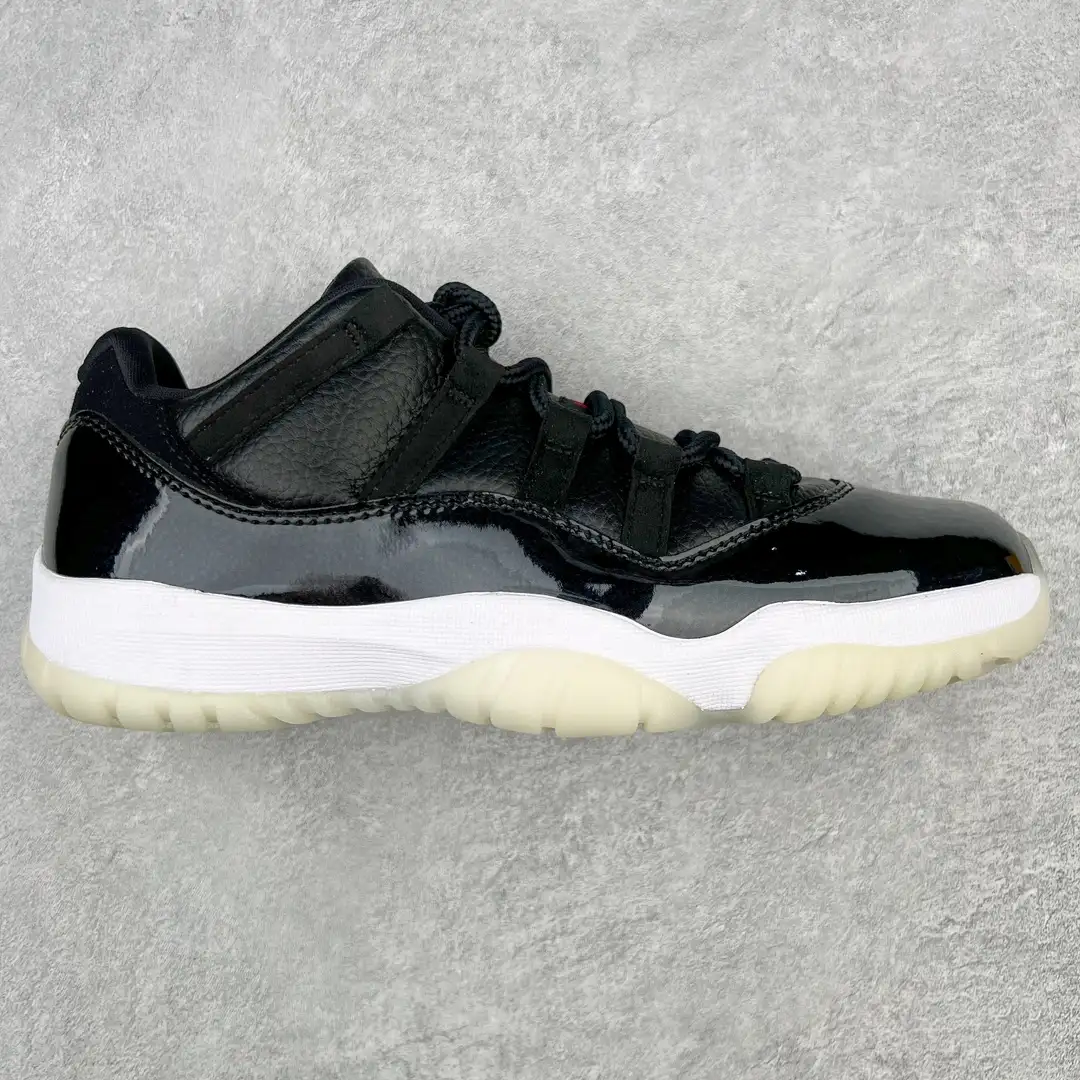 Air Jordan 11 - Image 1