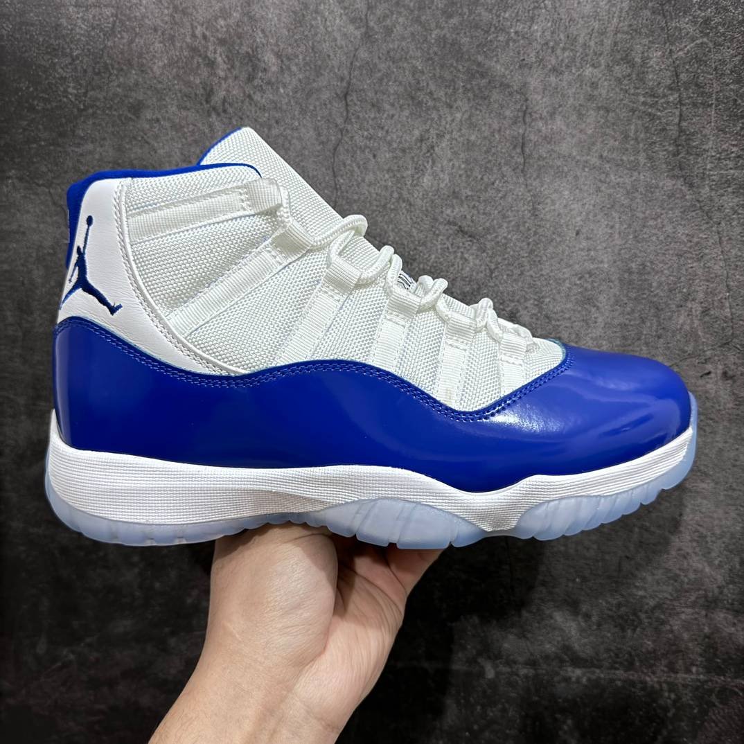 Air Jordan 11 - Image 1